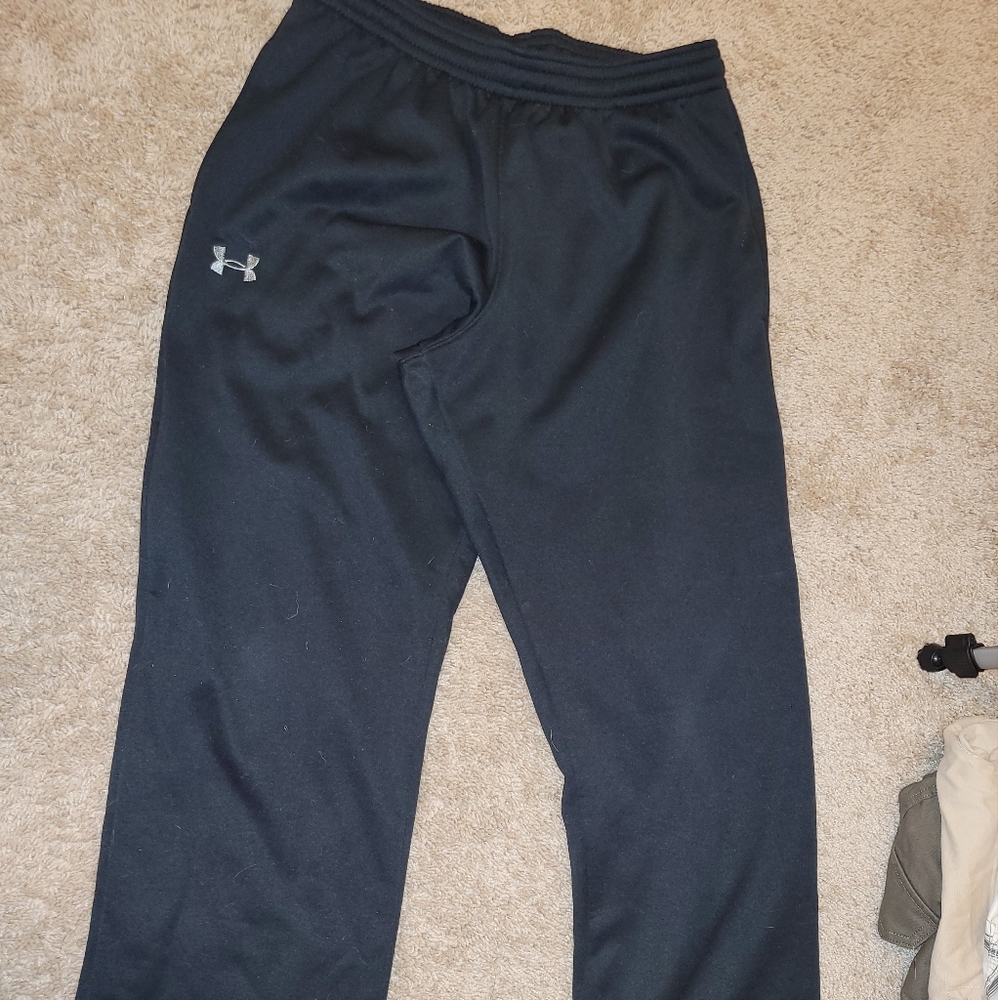 Mens large black under armour sweatpants